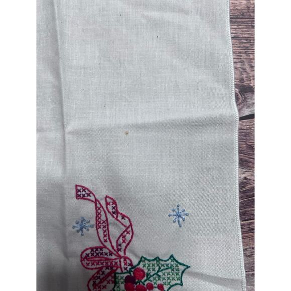 Set of Three Hand stitched Napkin Handkerchief Holly And Bow - Picture 3 of 5